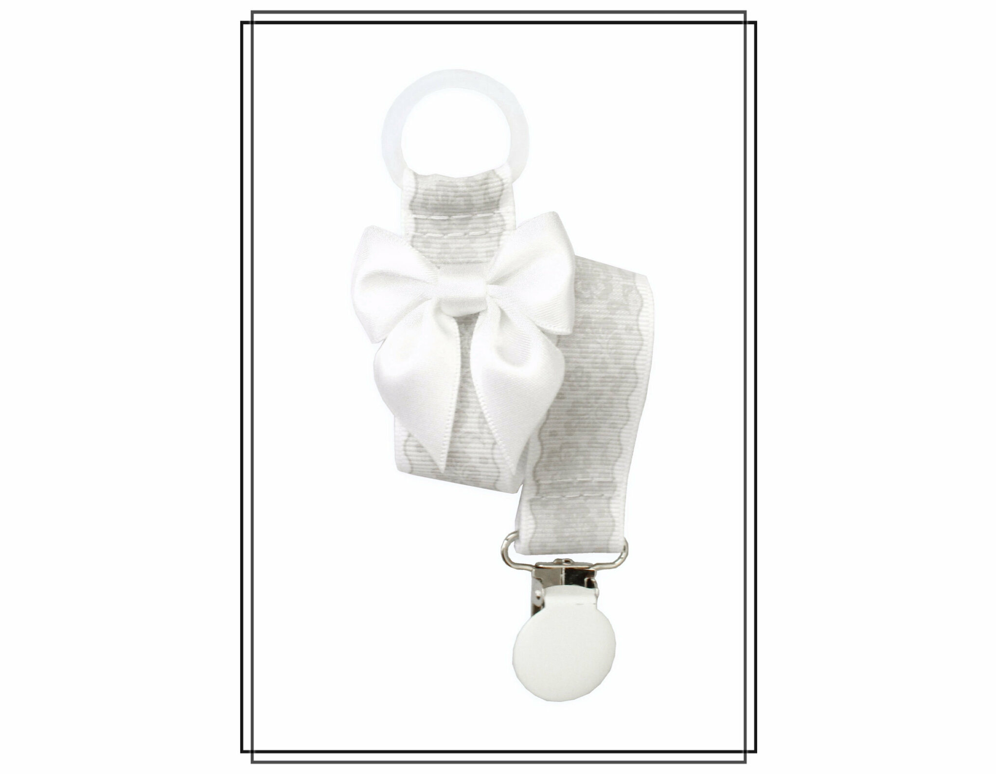 Napphållare vit med spetsmönster och rosett - vitt clip