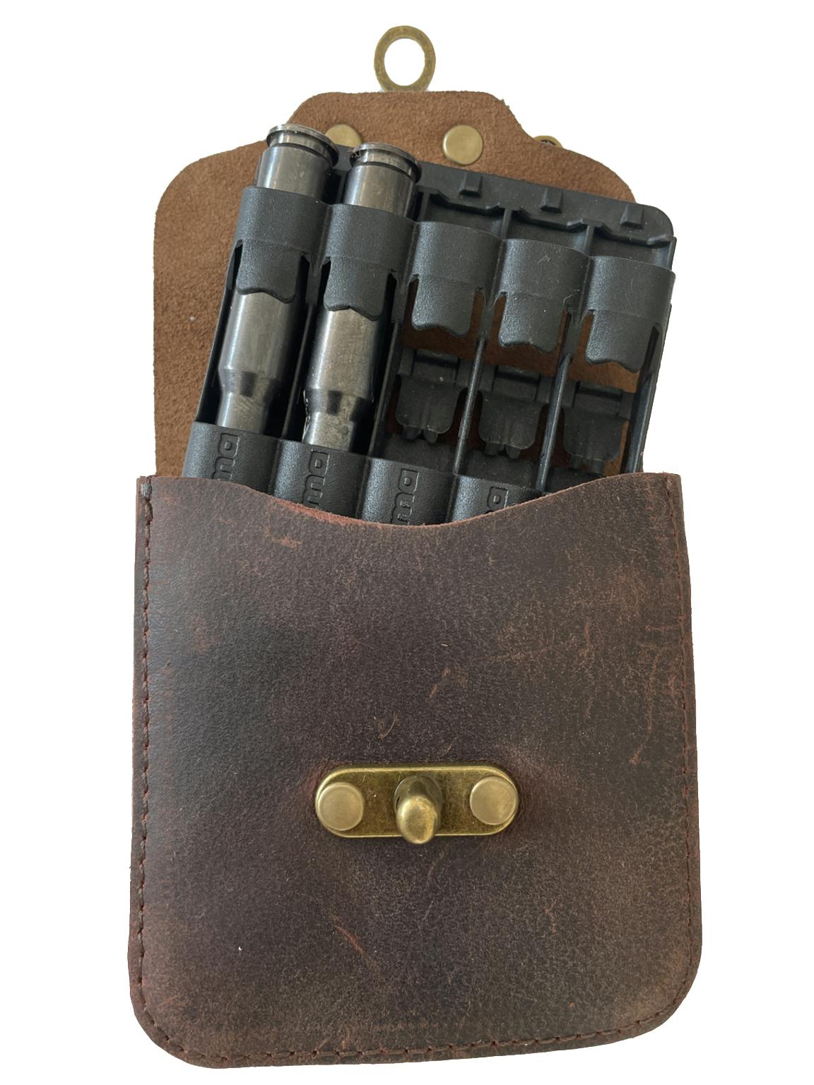 Normas ammunition, den bästa i världen, passar i denna ammunitionshållare