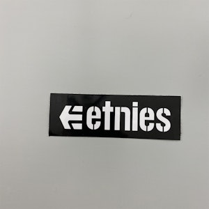 Sticker Etnies 15cm