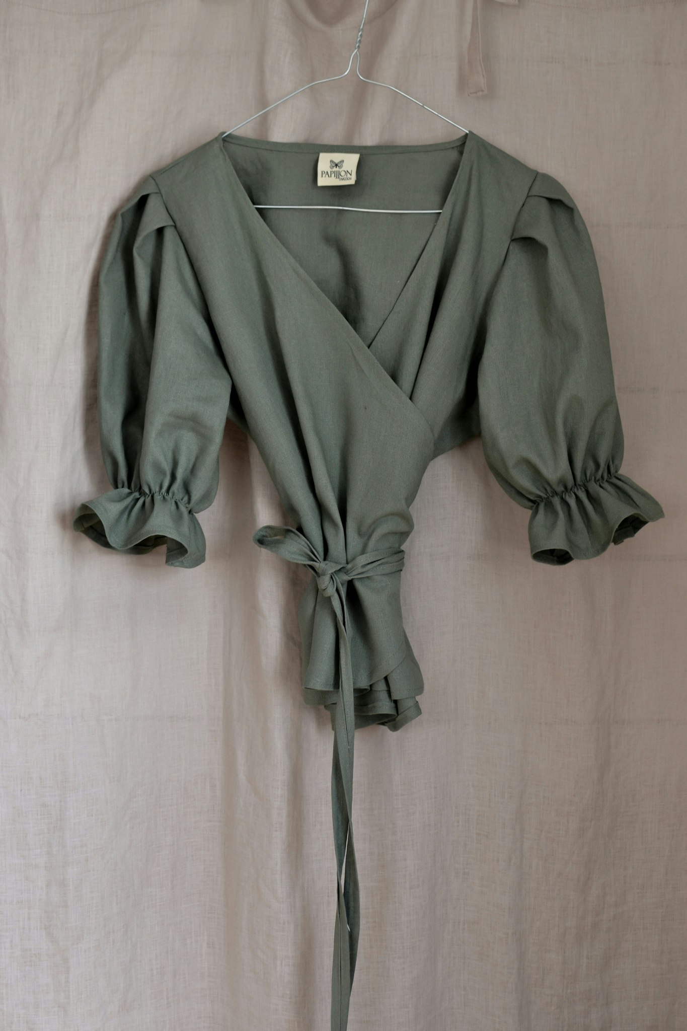 PUFFY TOP - DUSTY GREEN