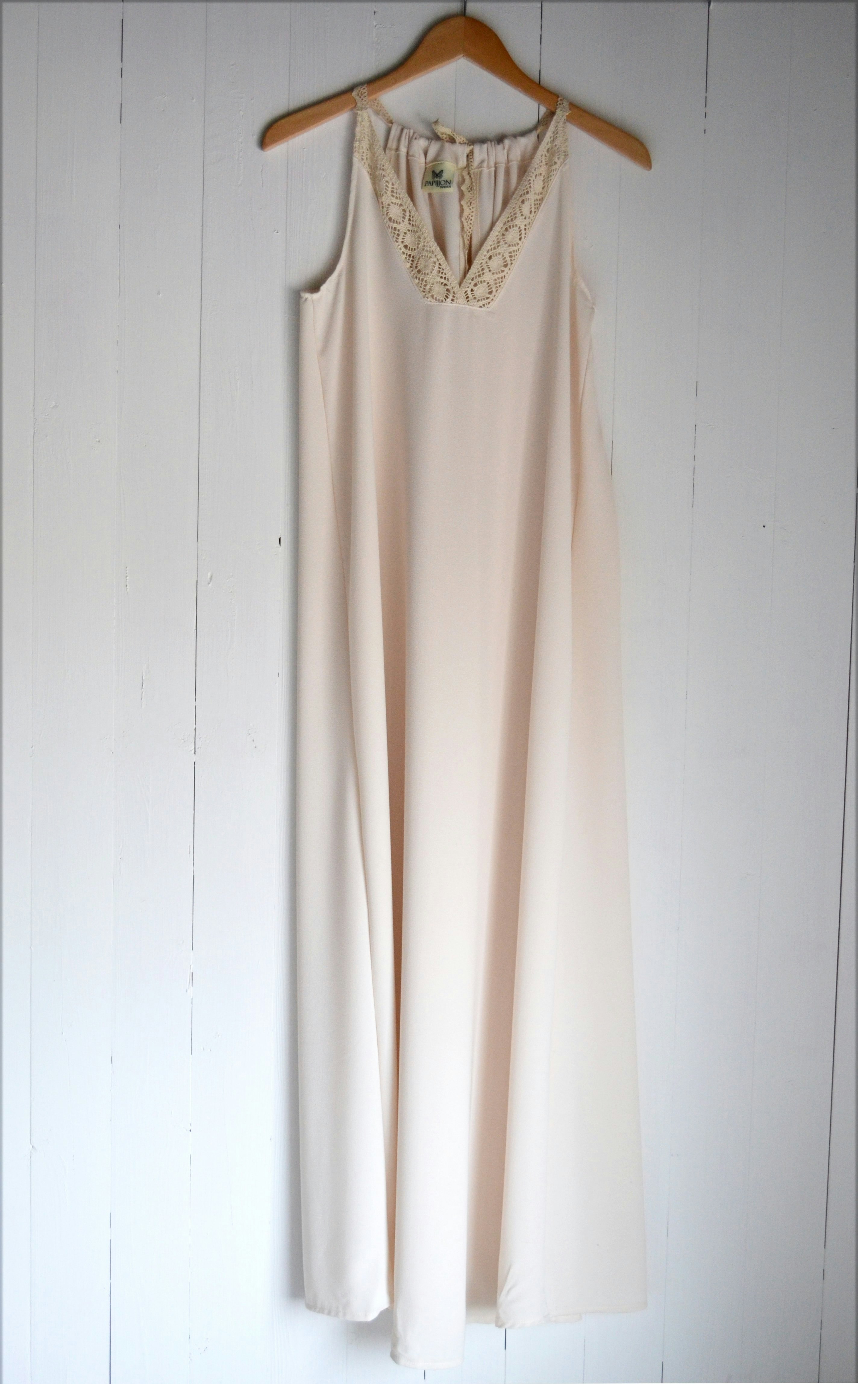 FOREVER SUMMERDRESS CREAM