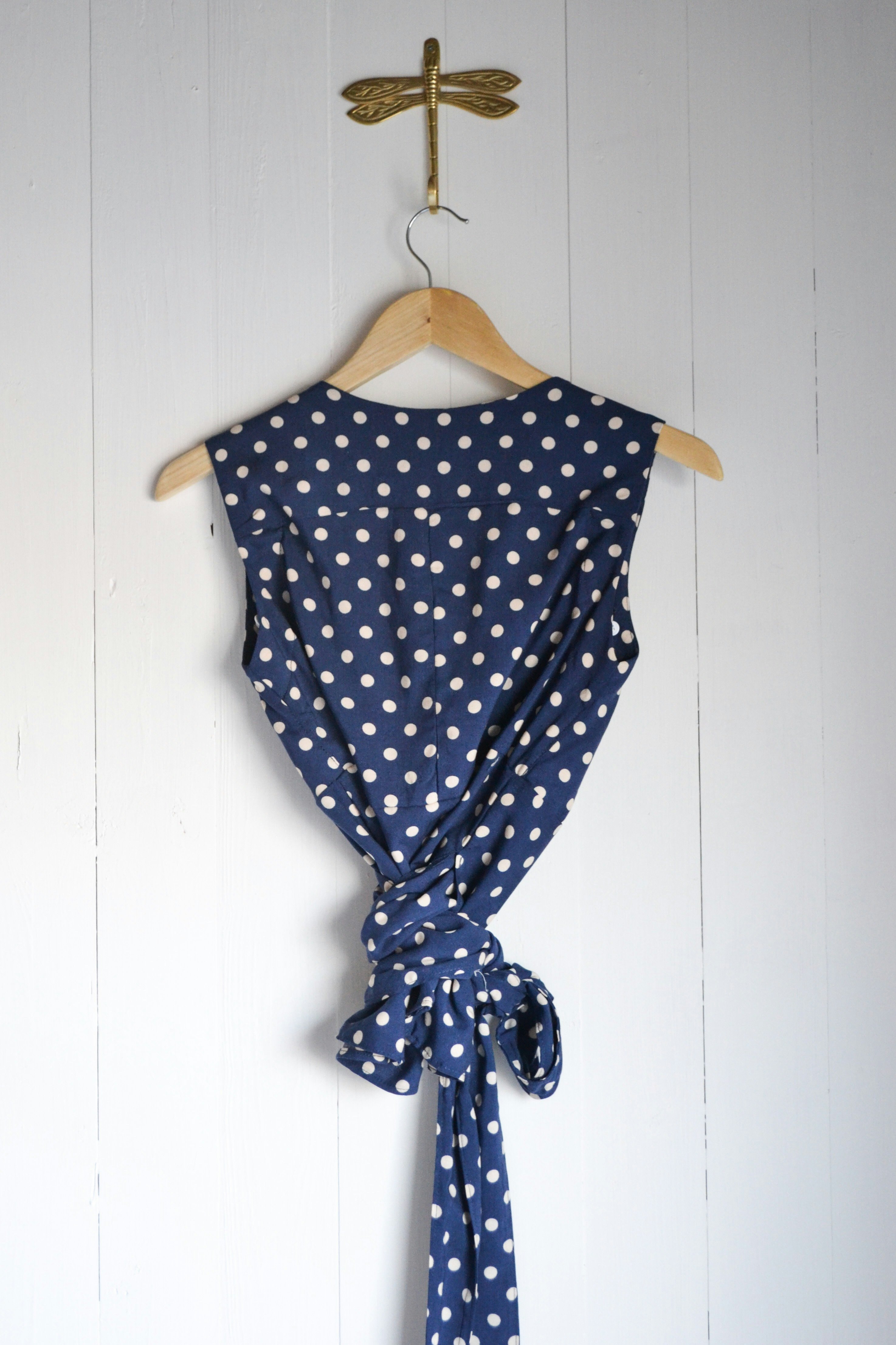 ULTIMATE TOP - BLUE WITH WHITE DOTS