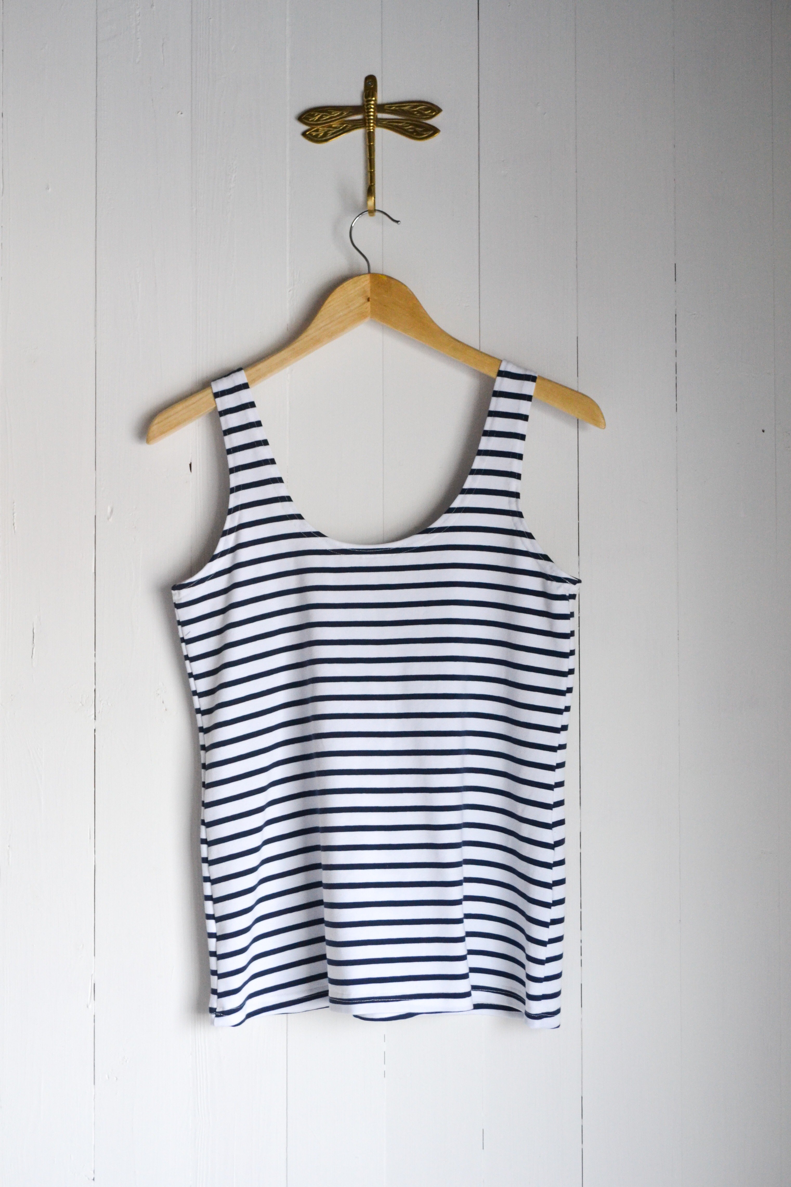 SHIFTING TANK TOP - BLUE AND WHITE STIRPES