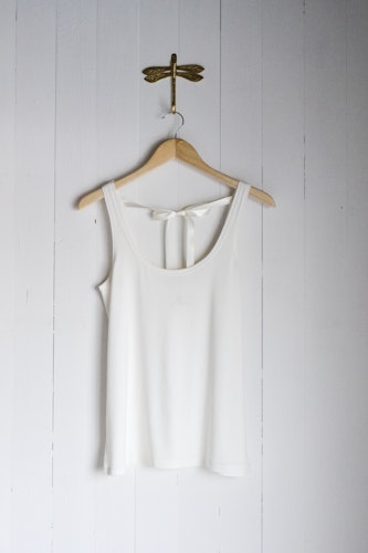 SHIFTING TANK TOP - OFF WHITE