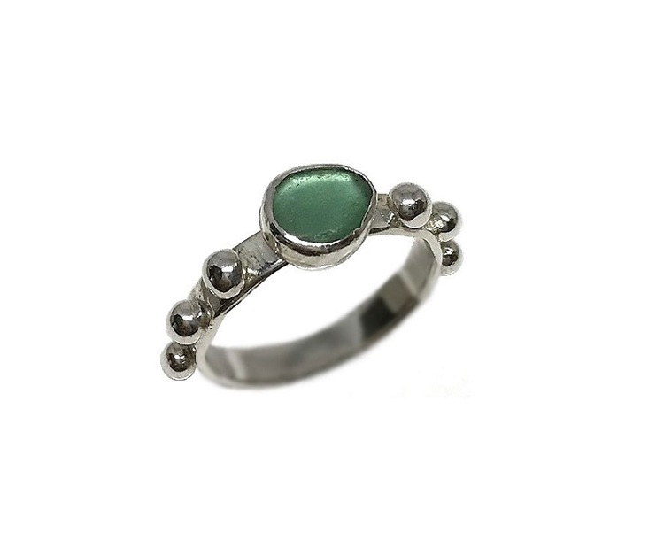 Grön sjöglas ring silver