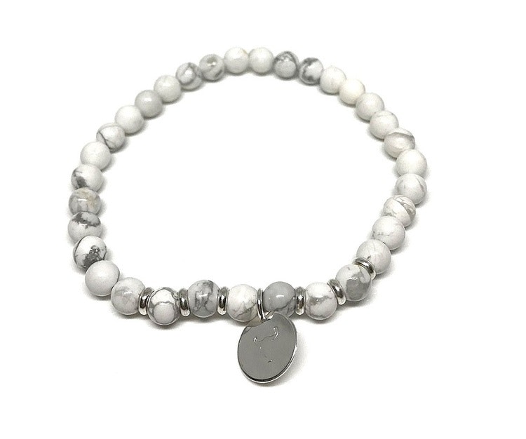 Vitt Howlite armband med berlock herr - C.M.H Design Jewellery