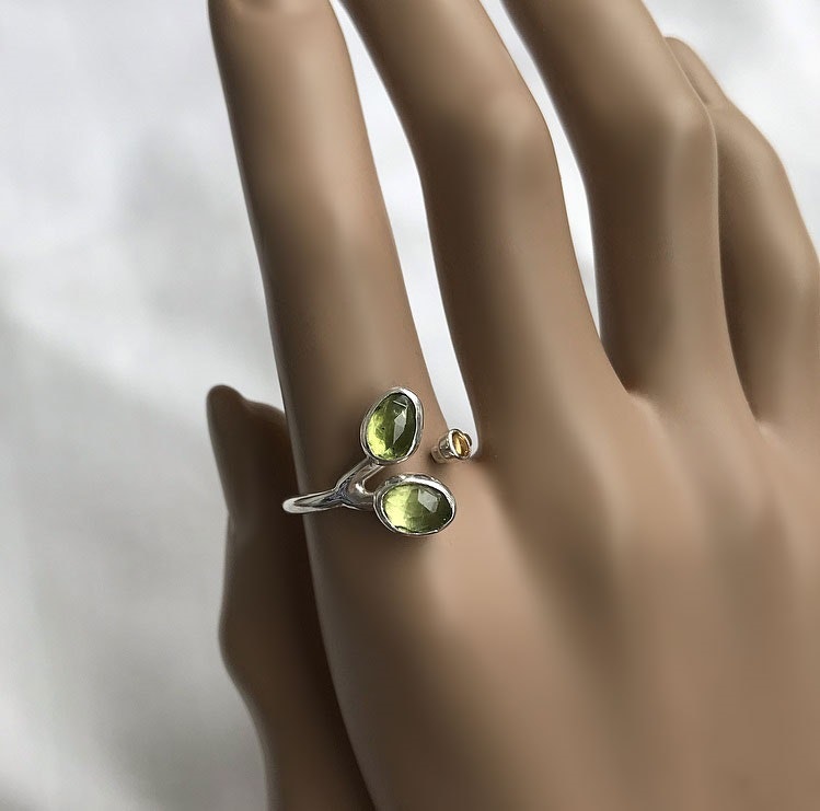 Flerstensring peridot och citrin silver