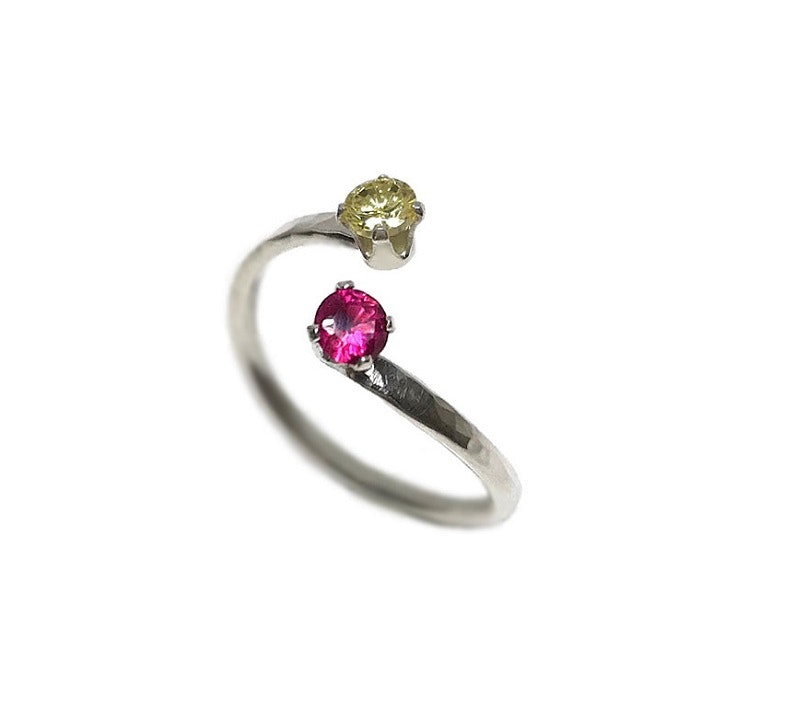 Cubic zirconia ring gul och rosa sten