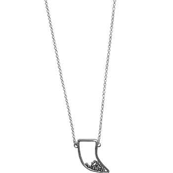 Silverhalsband med tand