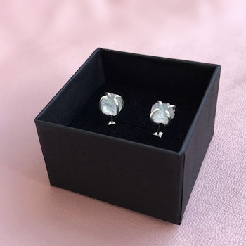 Äkta silverörhängen | Köp eleganta örhängen silver - Köp snygga örhängen  för dam online - C.M.H Design Jewellery