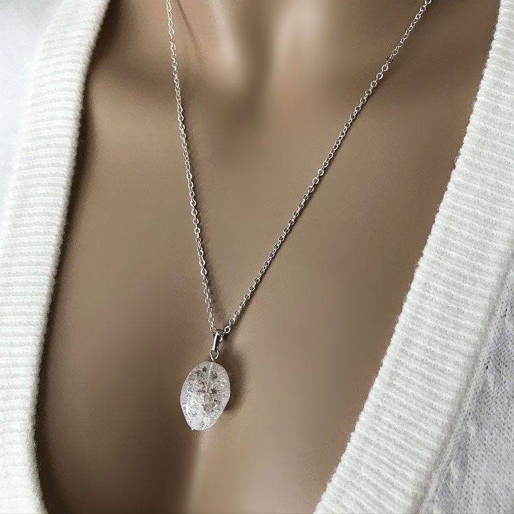 Halsband med vit Bergskristall - C.M.H Design Jewellery