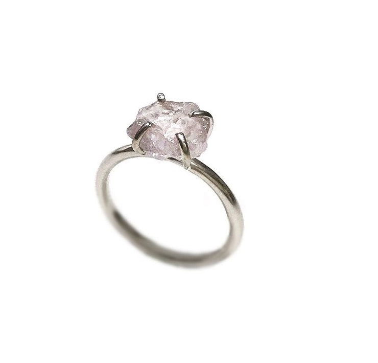 Rosenkvarts ring med rå oslipad sten silver