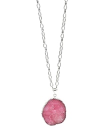 Långt halsband med rosa sten