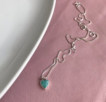 Köp snygga halsband till dam Fri frakt - C.M.H Design Jewellery