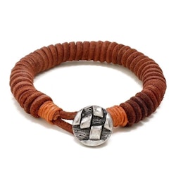 Retroinspirerat armband i brunt läder