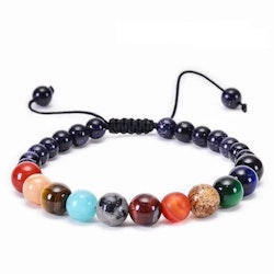 Chakraarmband med blandade stenar och kontrastpärlor