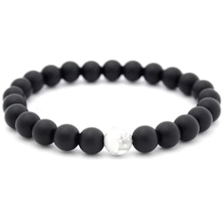 Svart armband med vit accentsten