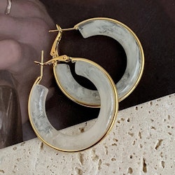 Guldcreoler med vit syntet – 42 mm