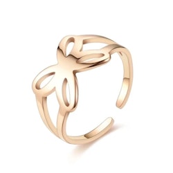 Öppen ring med utskuren fjäril