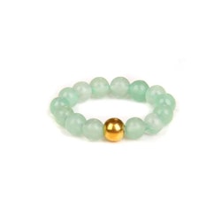 Green Aventurine ring med gulddetalj