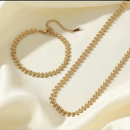 Halsband guld