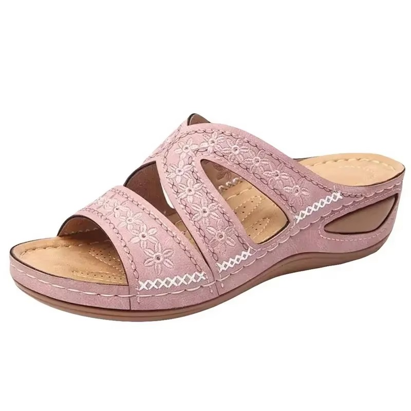 Sommerlige sandaler med kilehæl for damer - ortopedisk støtte og retrodesign