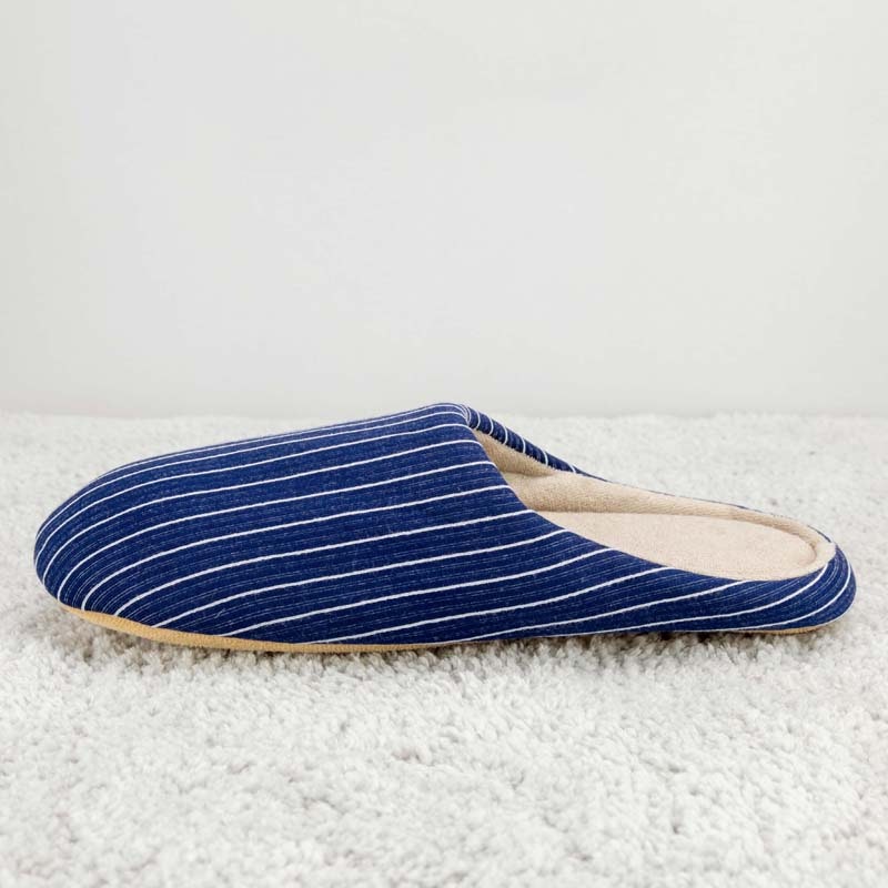 Stripete tøfler (blå) – Varme og myke innetøfler – 199 kr - Fotbutikken