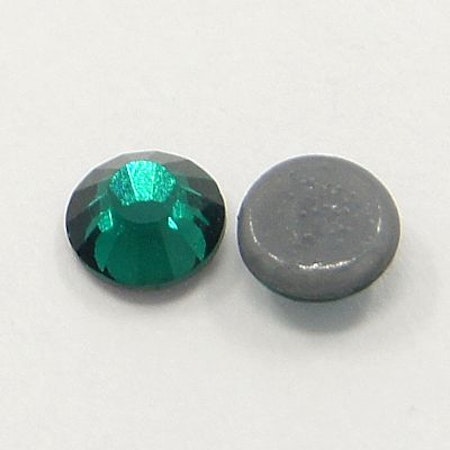 Hotfix rhinestone Emerald SS30