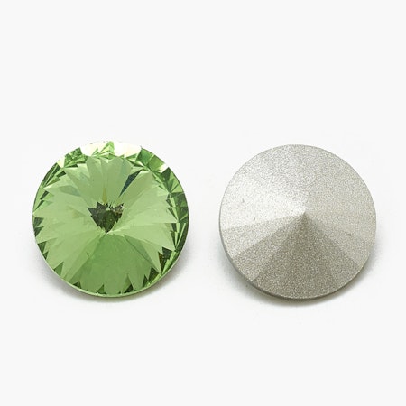 Rhinestone Peridot point back 6mm