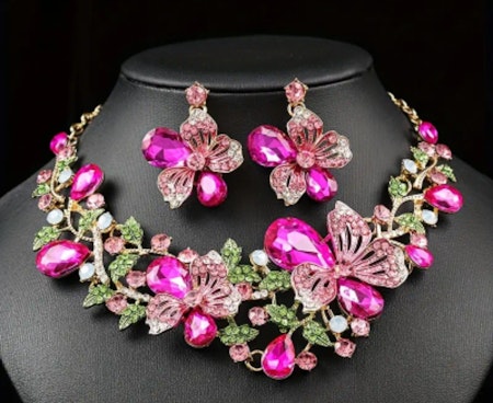Halsband + örhänge (flera färger)