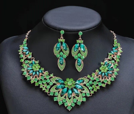 Halsband + örhänge (flera färger)