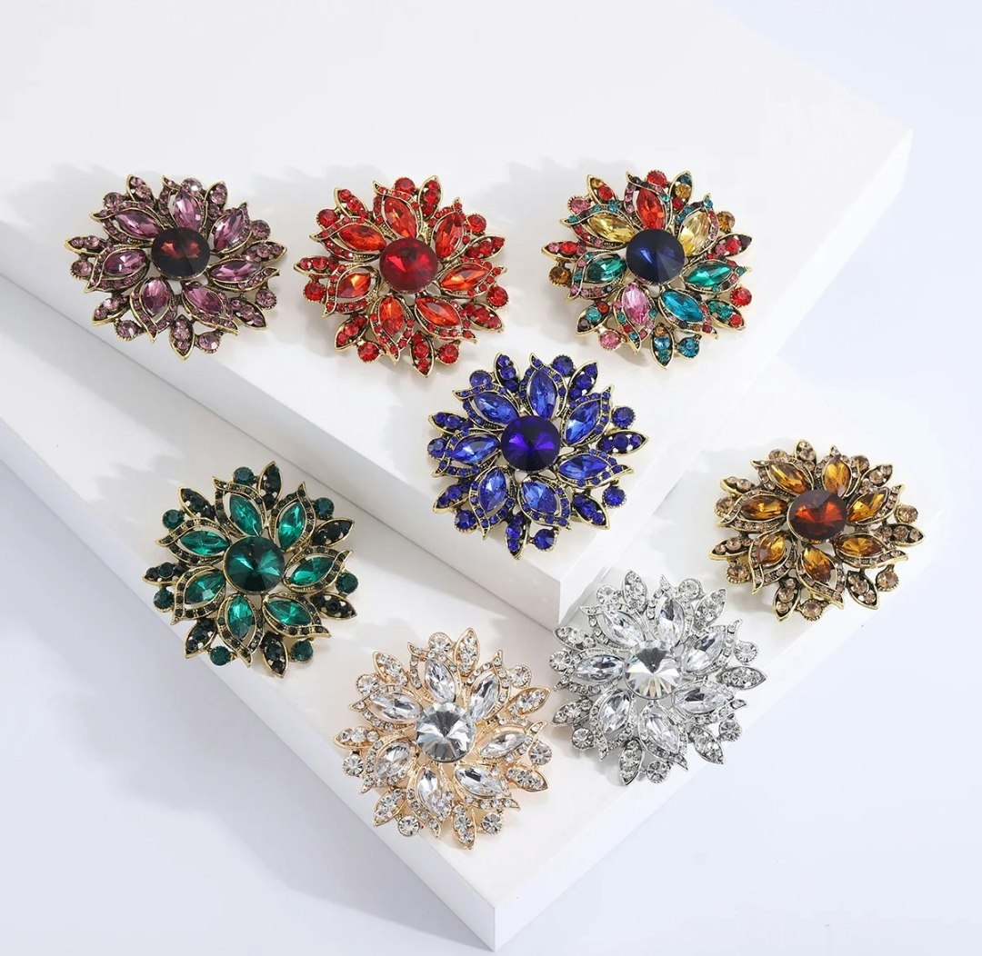 Smycke med strass (flera färger)