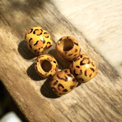 Träpärlor med Leopardprint