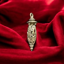 Silverlegerad Toppformig Pendant