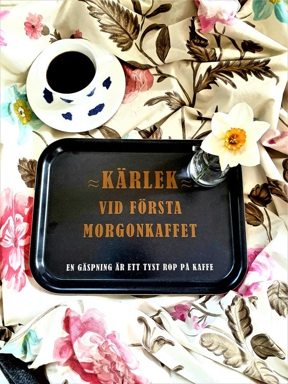 Kärlek vid första morgonkaffet - Bricka