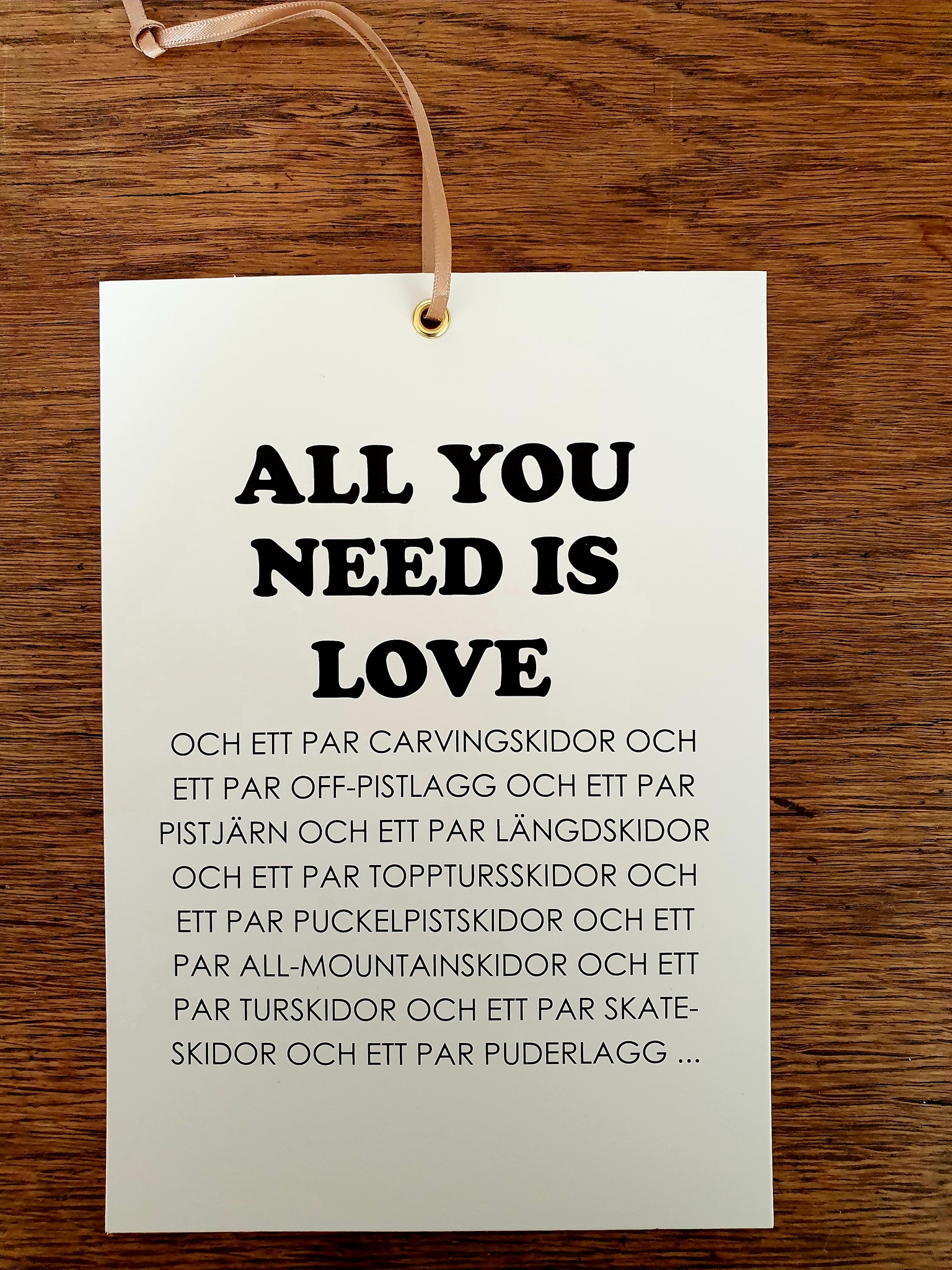 ALL YOU NEED IS LOVE  VYKORT/GIFTTAG
