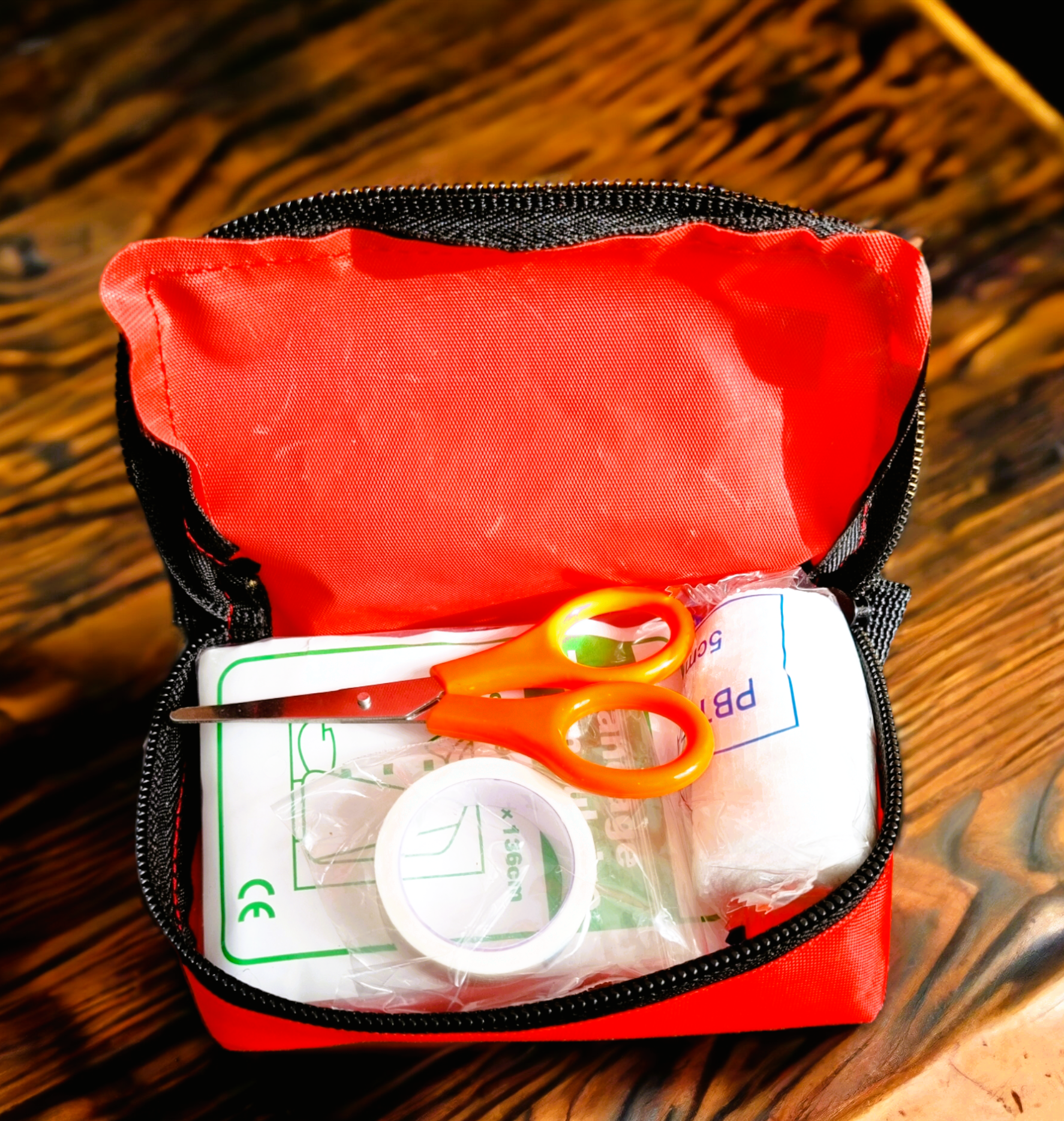 Första Hjälpen/First Aid Kit
