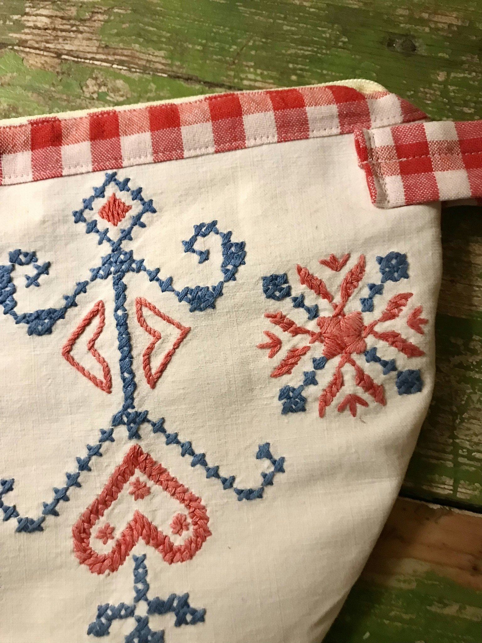 Broderat väska Röd, Vit; Blå