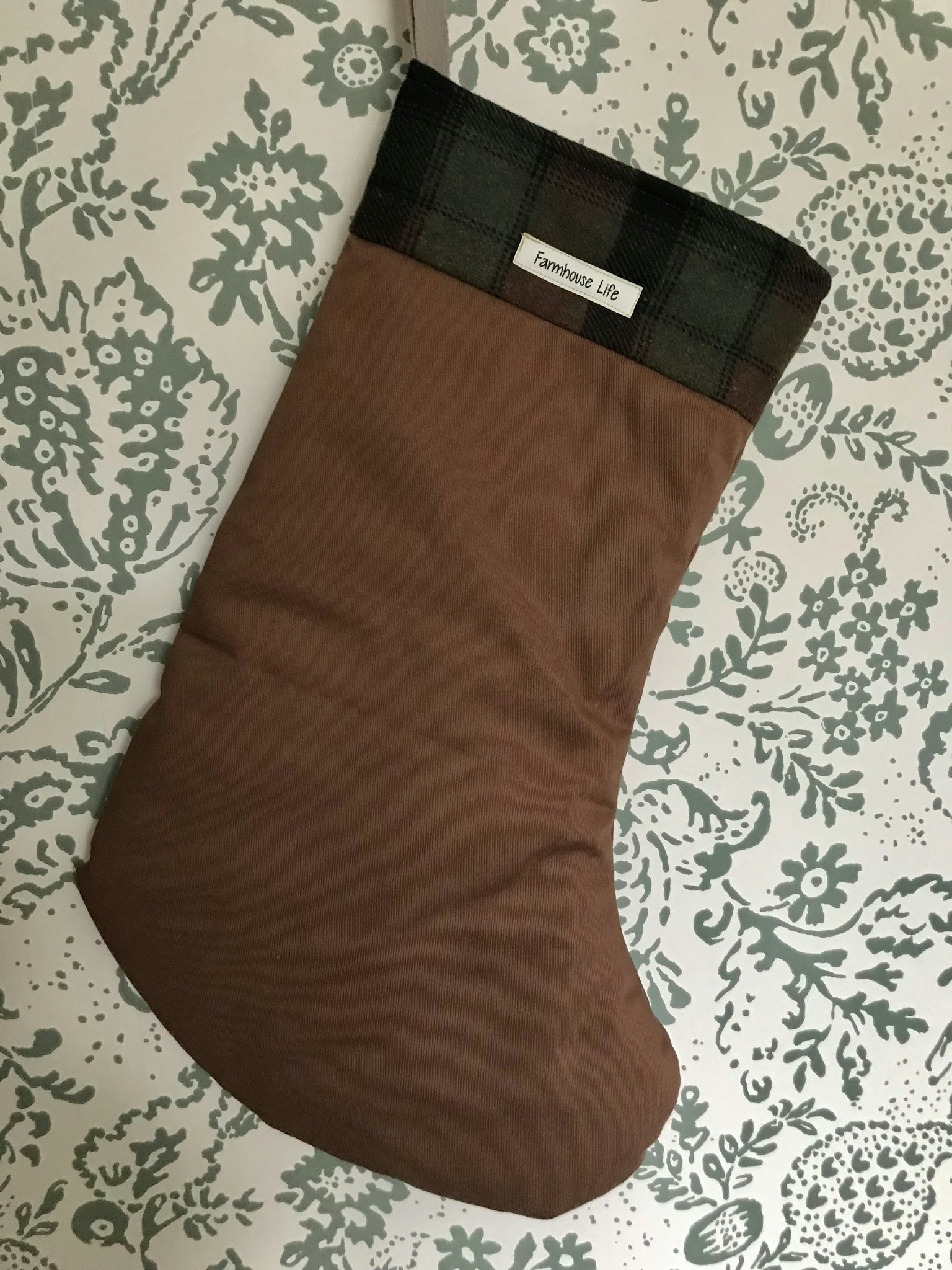 Stor Julstrumpa, Gran med tweed