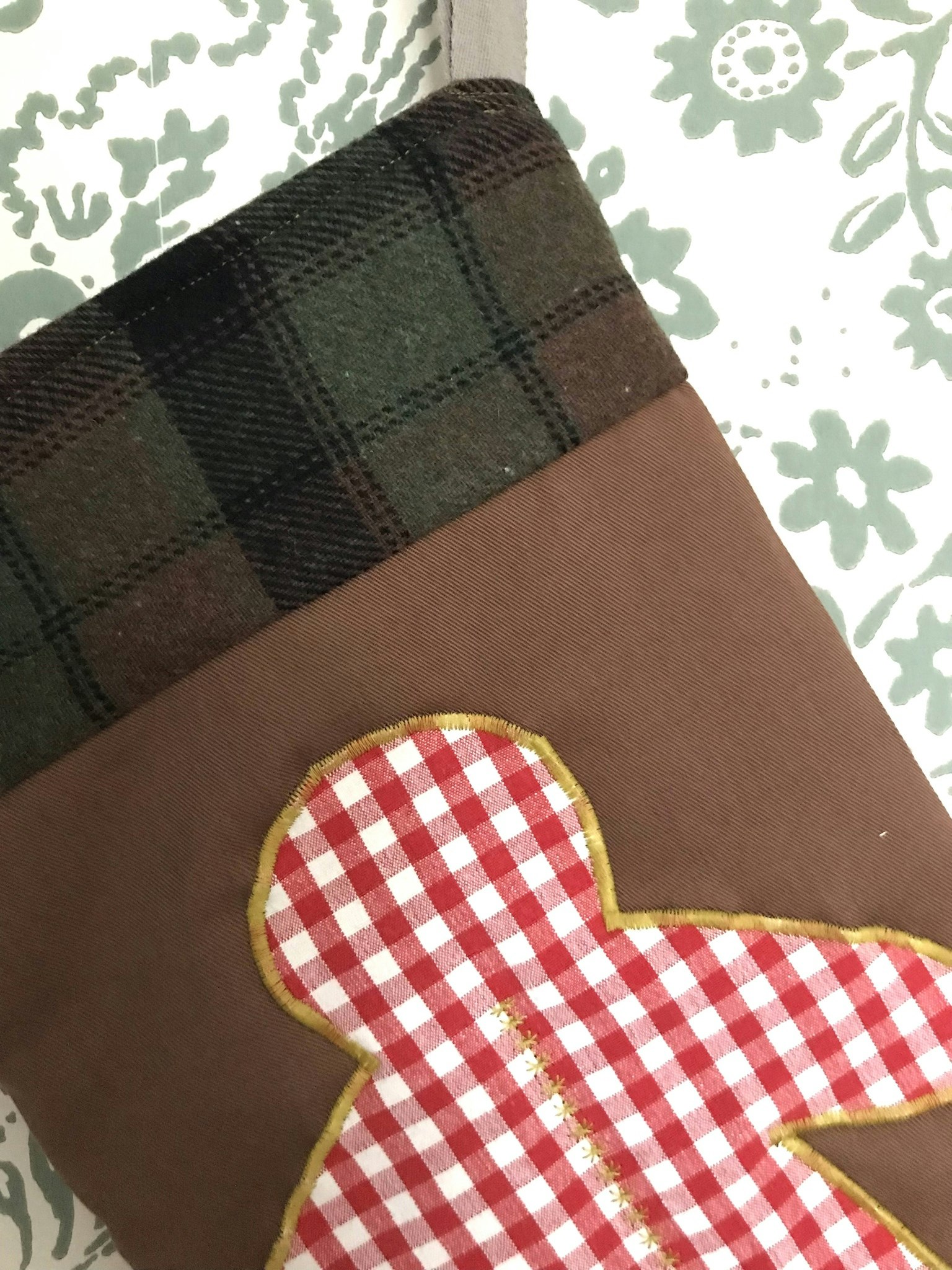 Stor Julstrumpa, Pepparkaksgubbe med tweed