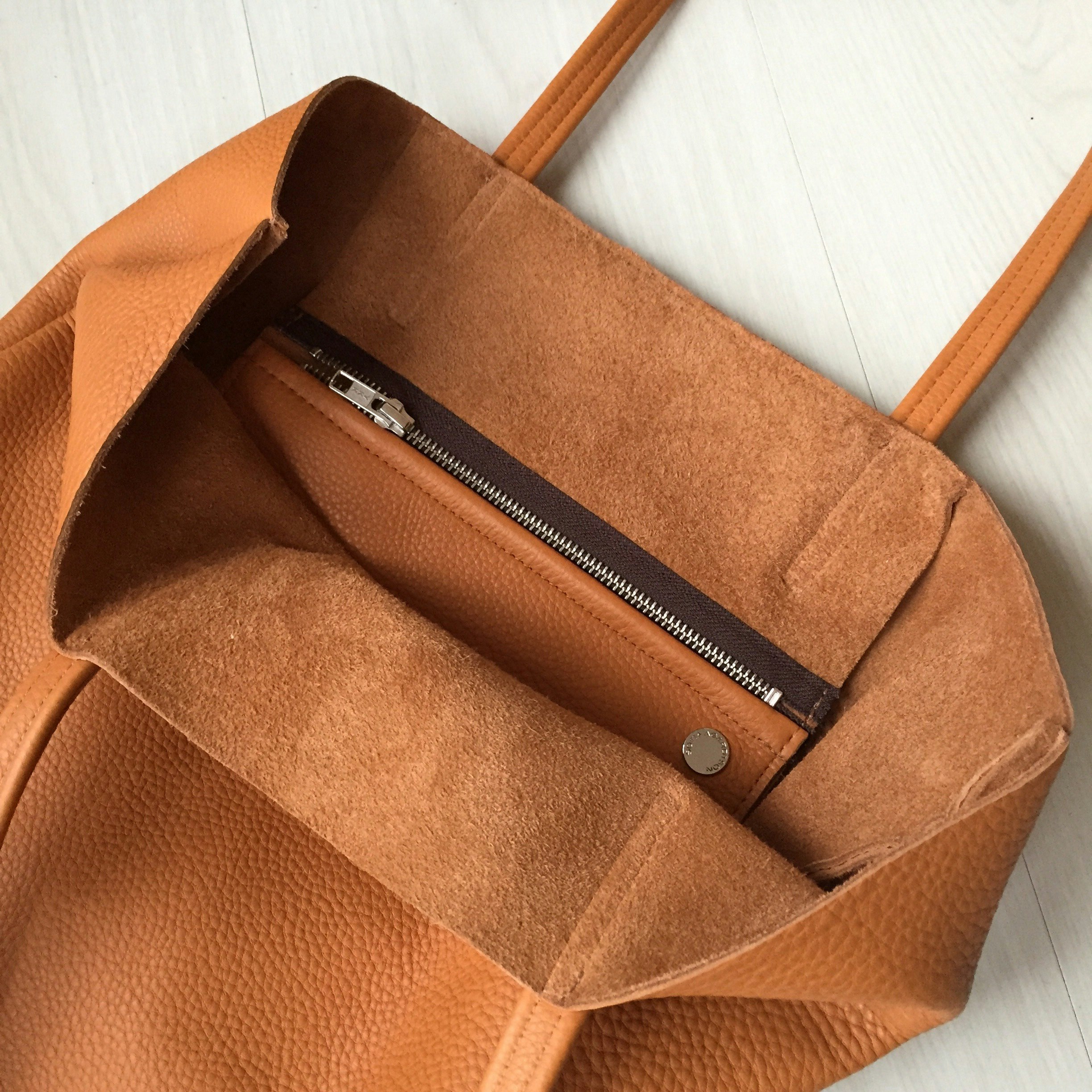 Raw Leather Tote Bag - Cognac