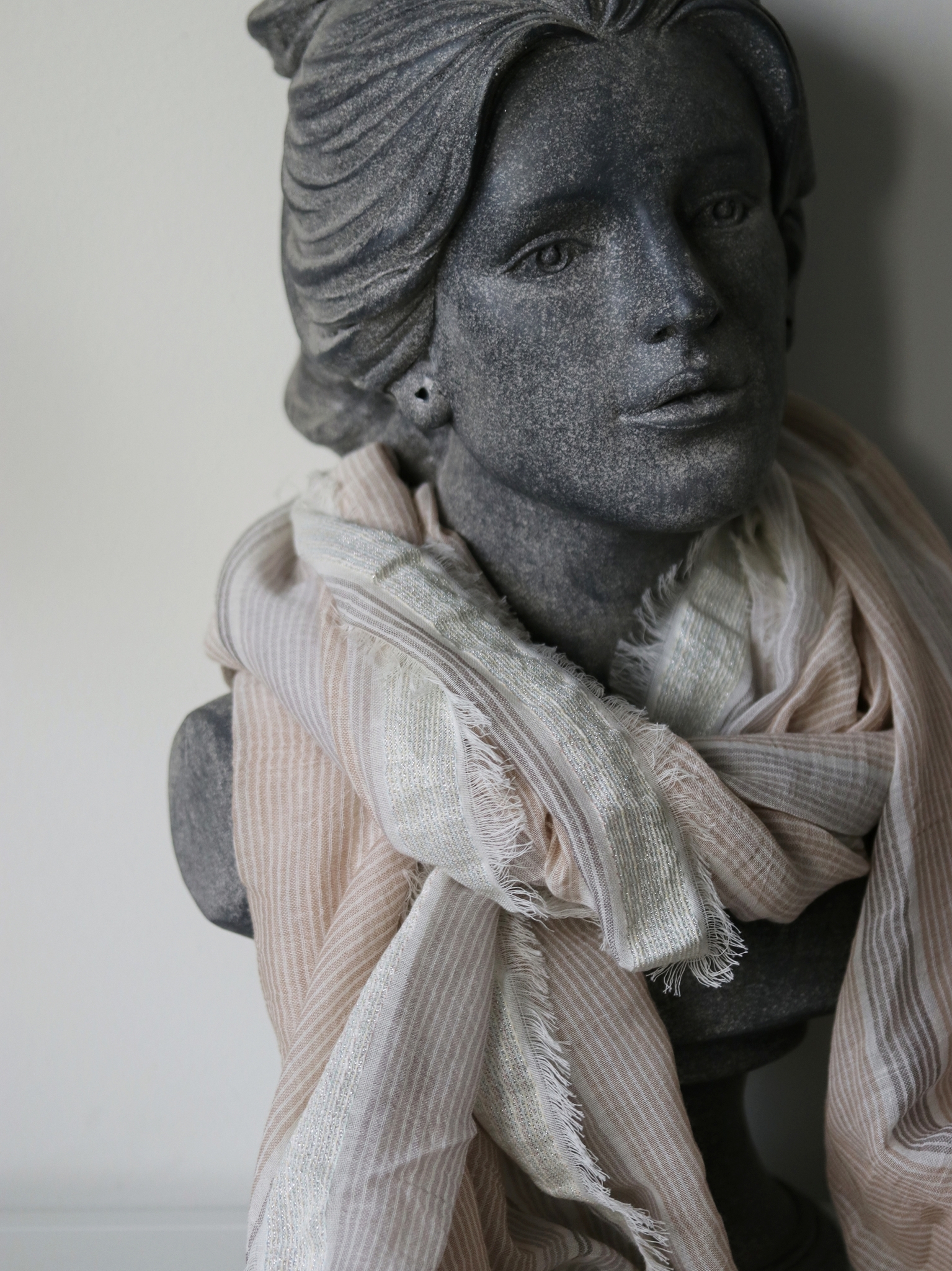 Scarf "Mary", Beige