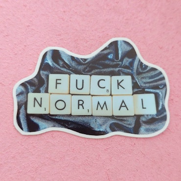 Klistermärke - FUCK NORMAL