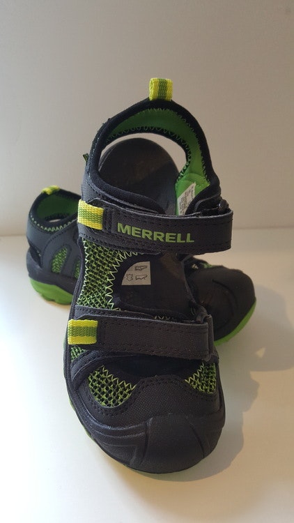 Sportsandal Hydro med täckt tå för barn från Merrell