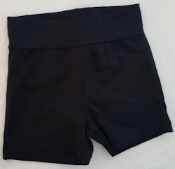 Svarta korta shorts Petra-574 från D-xel.