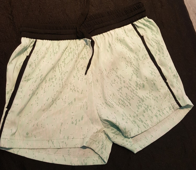 Tunna mintgröna shorts Mej från D-xel