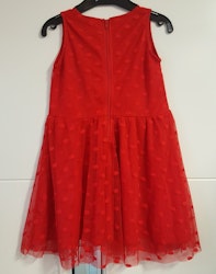Röd fest-klänning Aniston i spets från Kids Up-