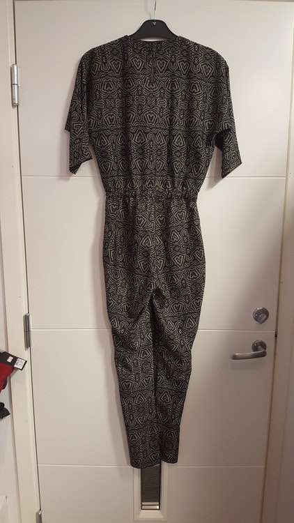 Mönstrad jumpsuit från D-xel