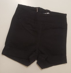 Svarta shorts Ausa-53 från Kids Up.