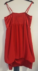Röd festklänning Jutta från D-xel